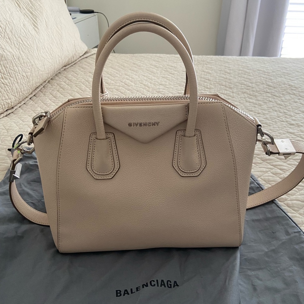 Givenchy Antigona